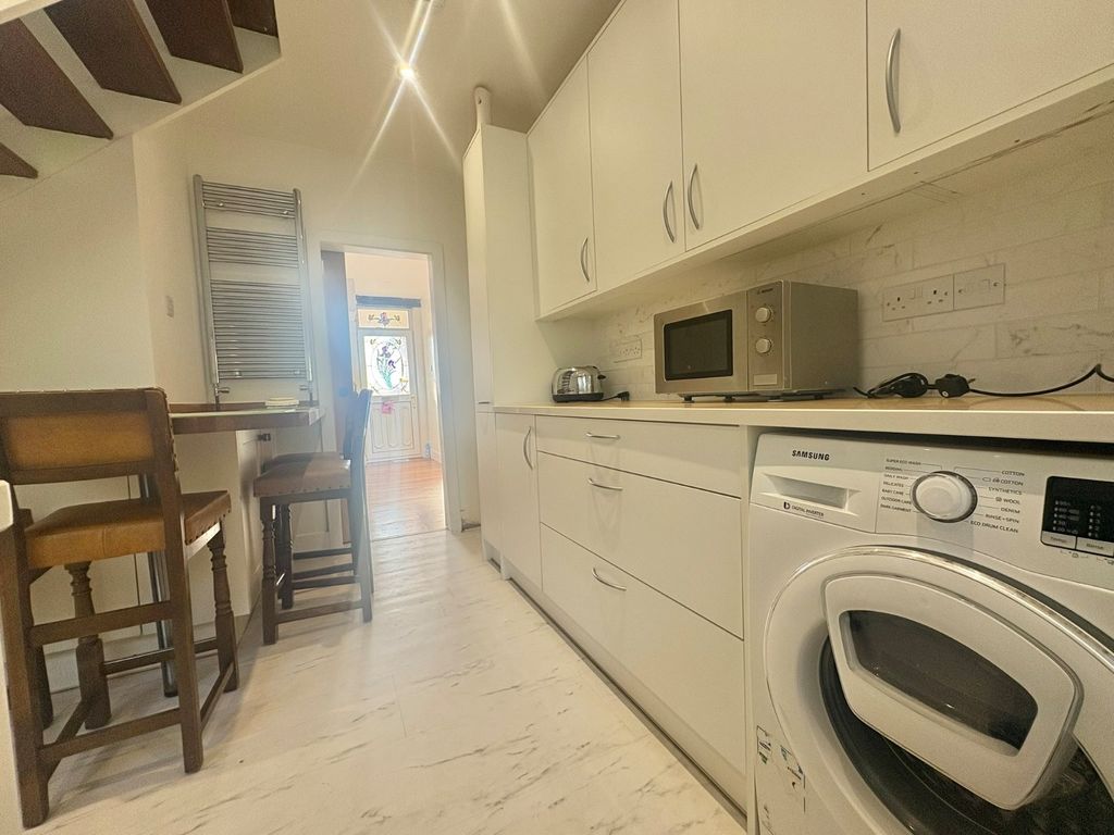 Property photo 3 of 15 Picture No. 20