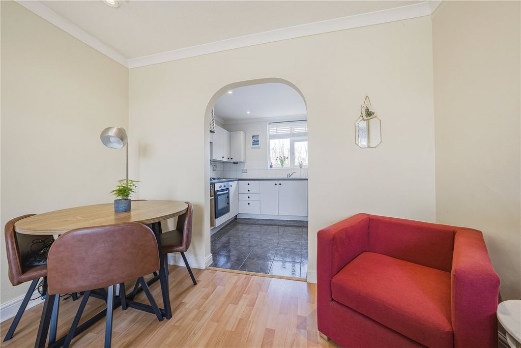Property photo 3 of 17 Picture No. 05