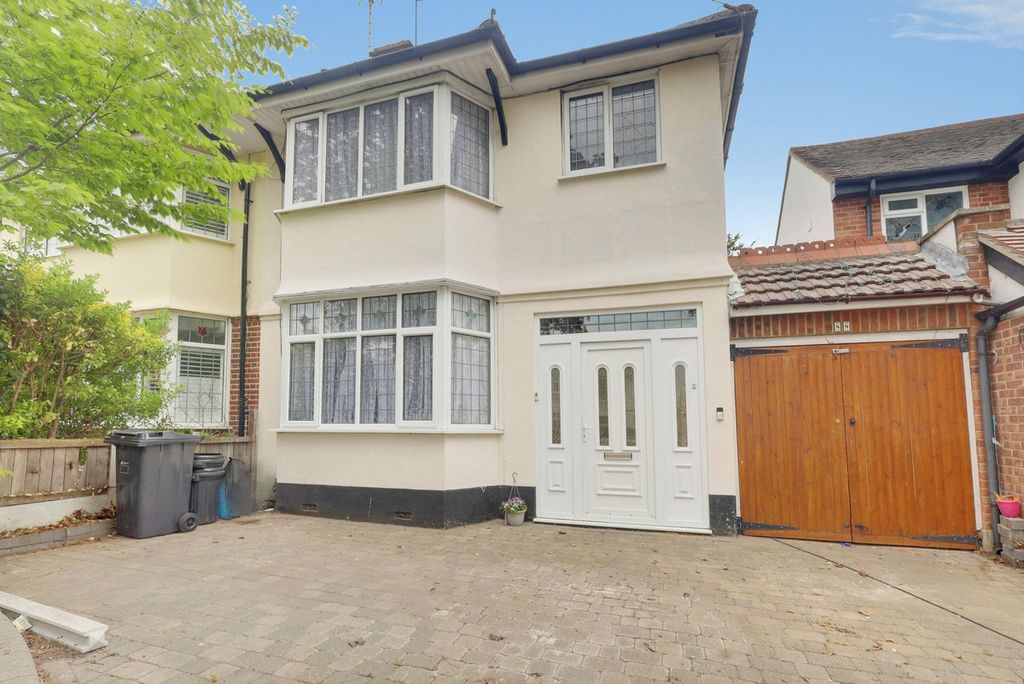 Property photo 1 of 33