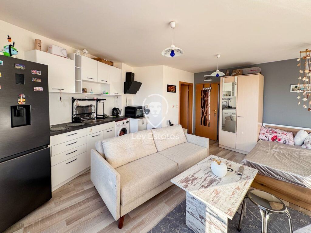 Property photo 2 of 7