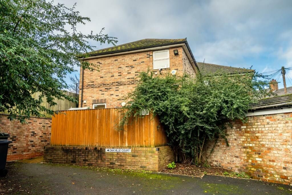 Property photo 1 of 8