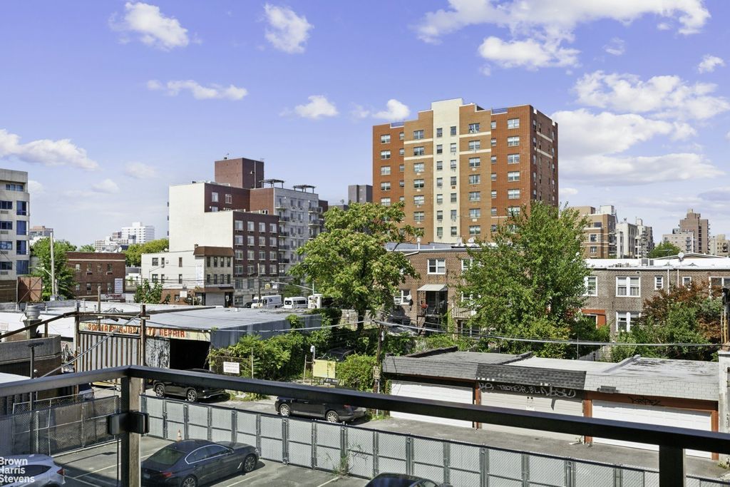 Property photo 3 of 13 <Alttext/>