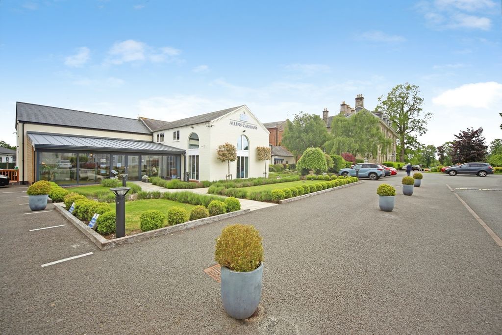 Property photo 2 of 19 Pbox-Img.Jpg