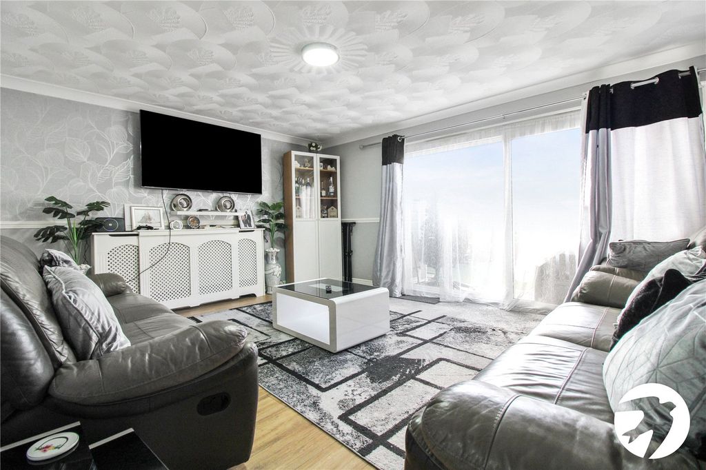 Property photo 3 of 17 Picture No. 19