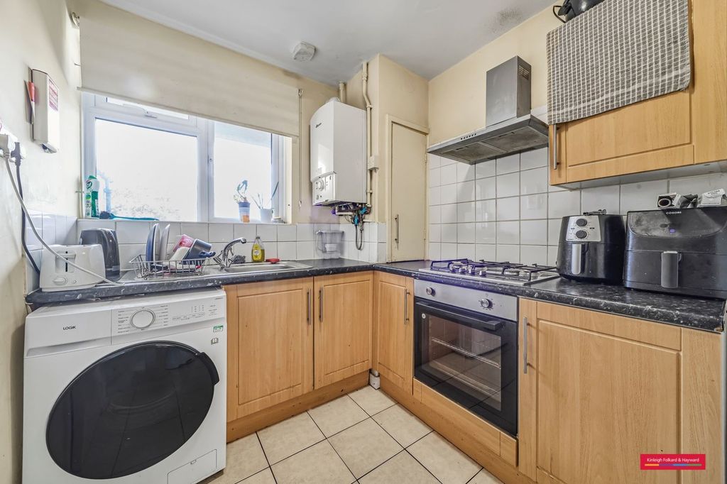 Property photo 2 of 8 Picture No. 04