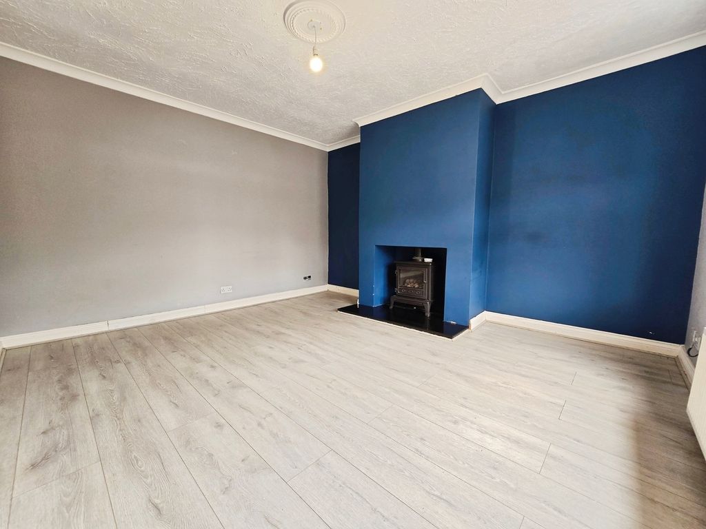 Property photo 3 of 19 Pbox-Img.Jpg