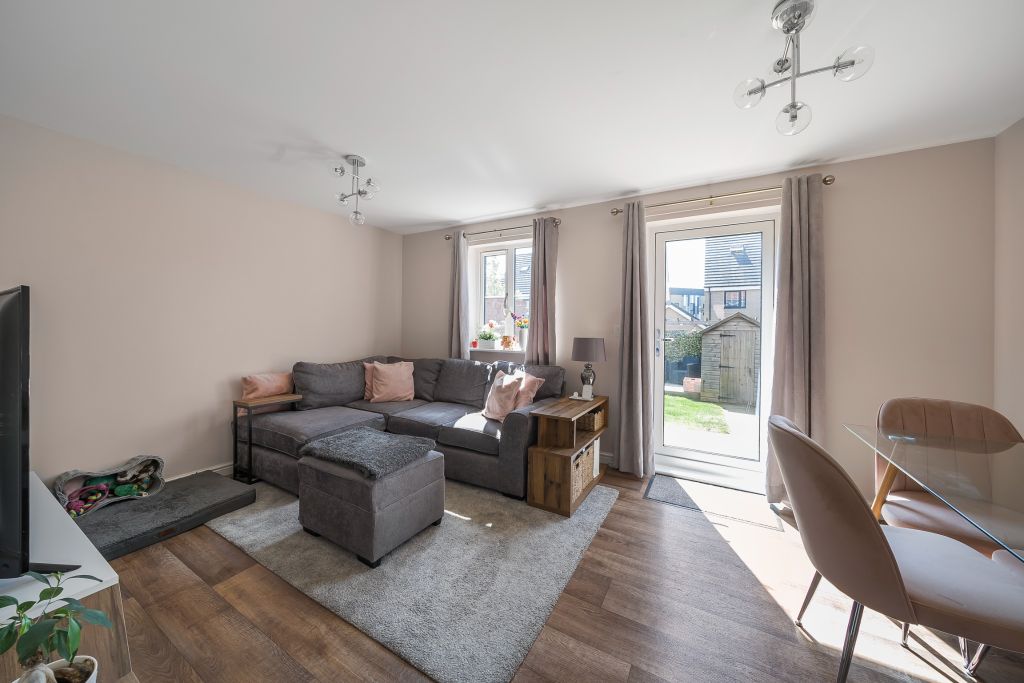 Property photo 3 of 22