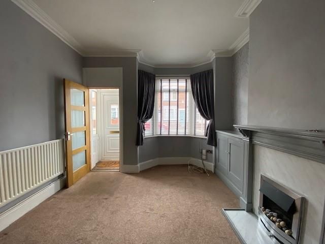 Property photo 3 of 16 Living Room