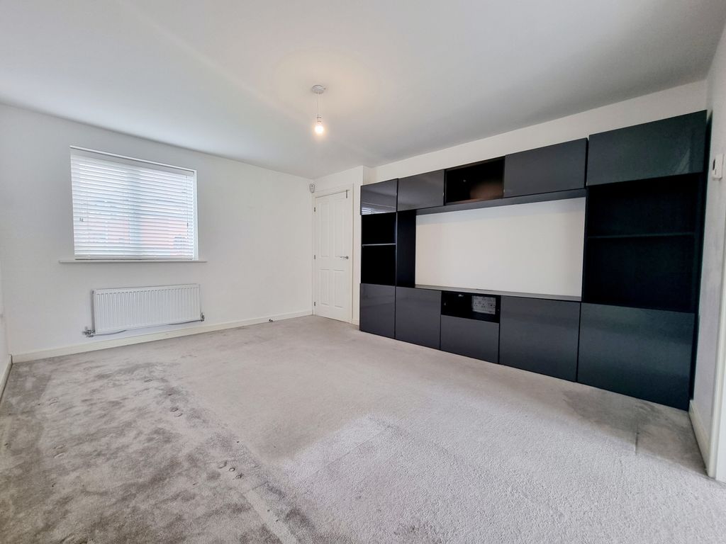 Property photo 3 of 27 Photo 3