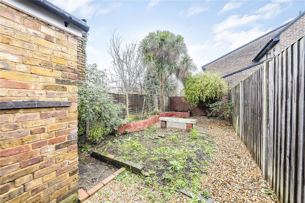 Property photo 3 of 11 Picture 3