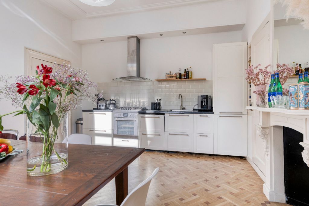 Property photo 2 of 66