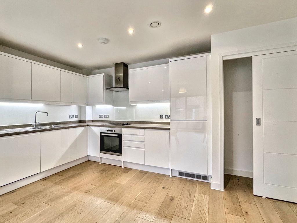 Property photo 2 of 14 Img_7456