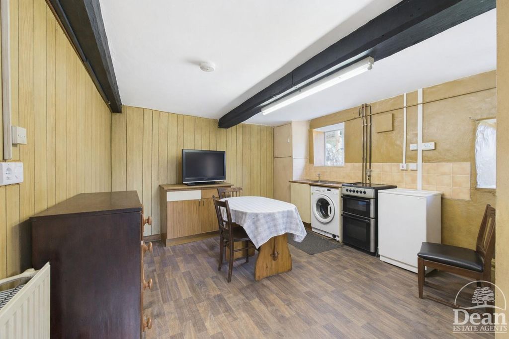 Property photo 2 of 24