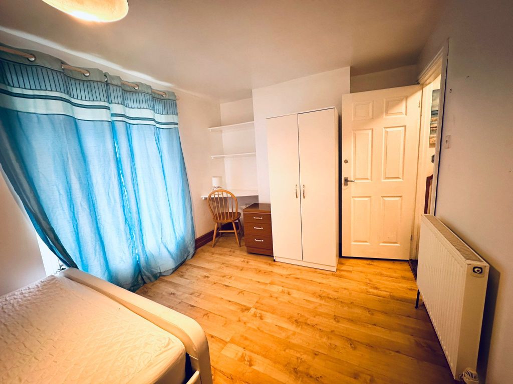 Property photo 2 of 26
