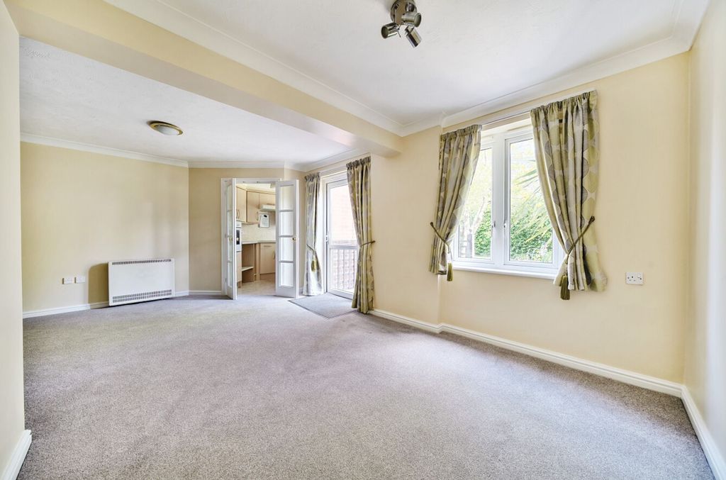 Property photo 2 of 16