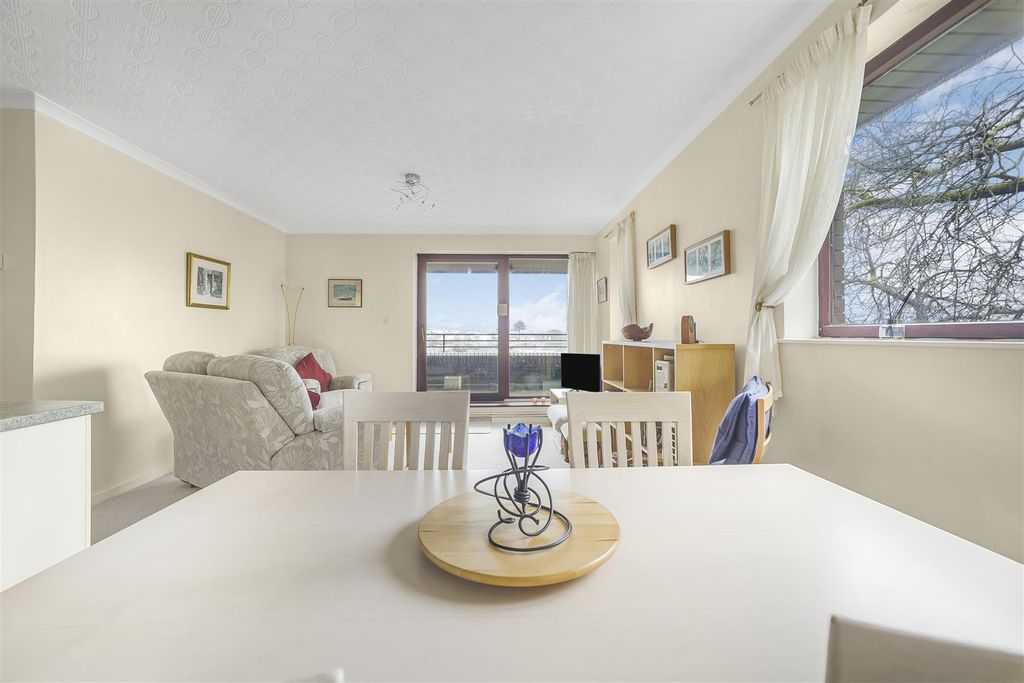 Additional image 9 of 1 bed flat for saleHeath Close, West Cross, Swansea SA3