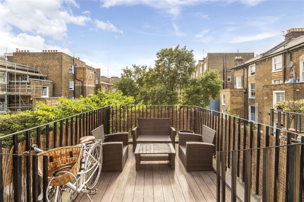 Property photo 3 of 13 Second Terrace
