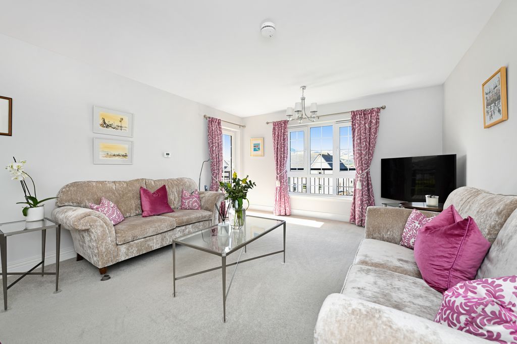 Property photo 2 of 18 Property Image 2