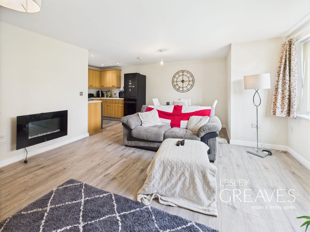 Property photo 2 of 11 Open Plan Living
