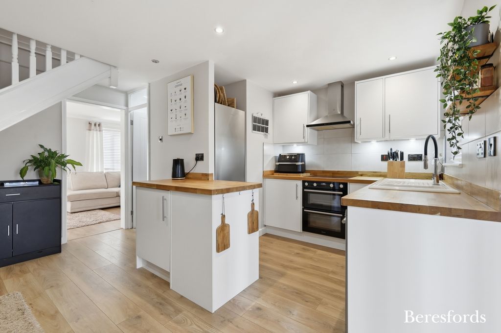 Property photo 3 of 19 Picture 3