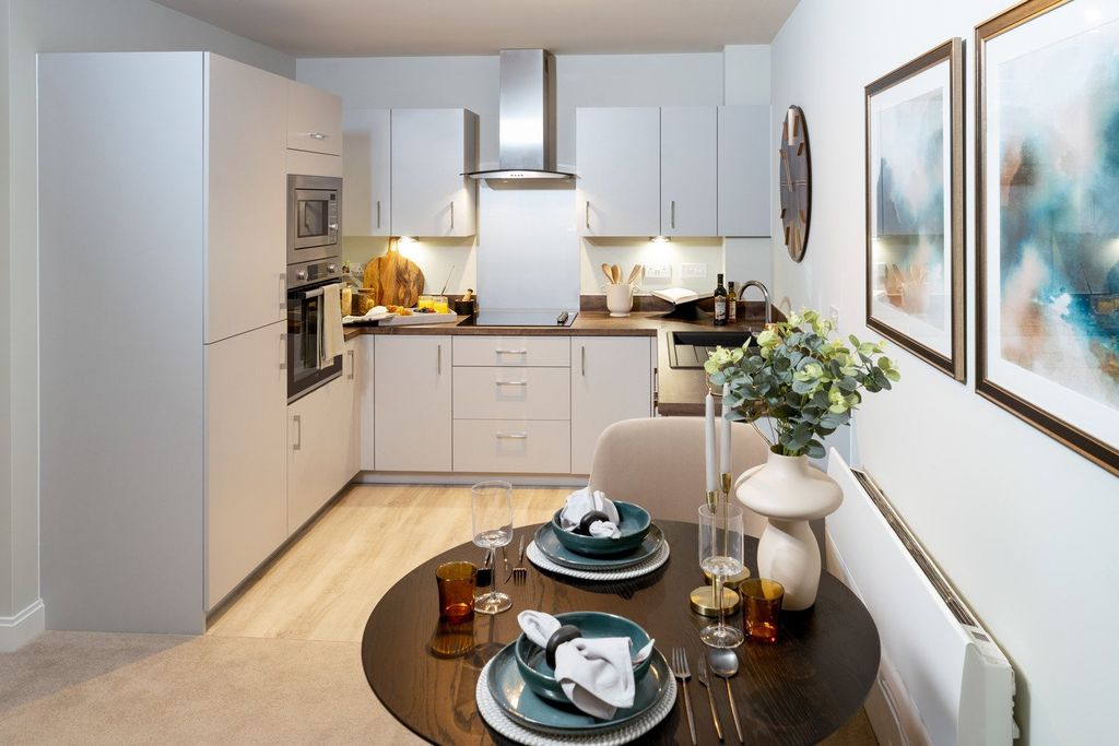 Property photo 1 of 14 Kitchen