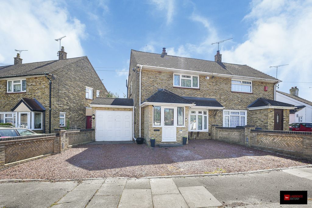 Property photo 1 of 34