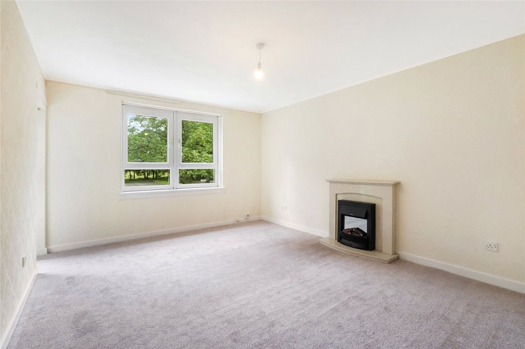Property photo 2 of 21 Picture No. 03