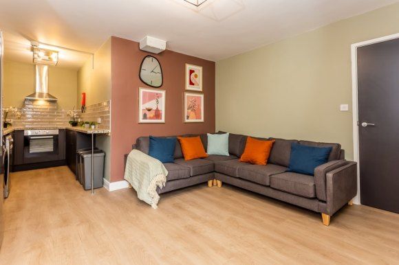 Property photo 1 of 19 Img_0817