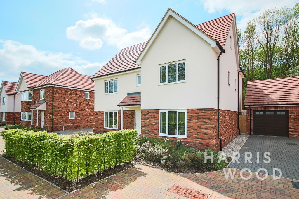 Property photo 1 of 43 5903161