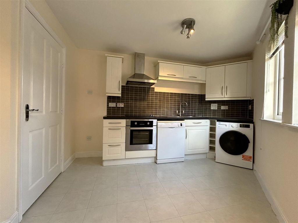 Property photo 2 of 10 Img_5594.Jpg