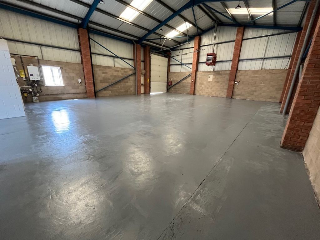 Property photo 2 of 5