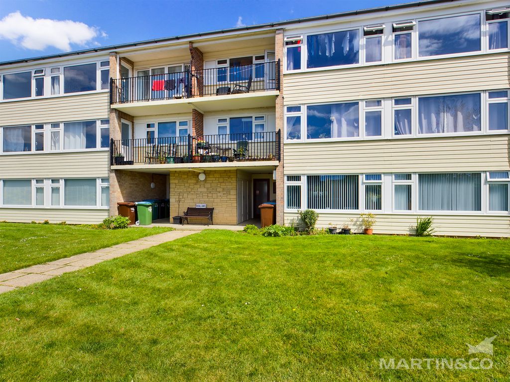 Property photo 1 of 9