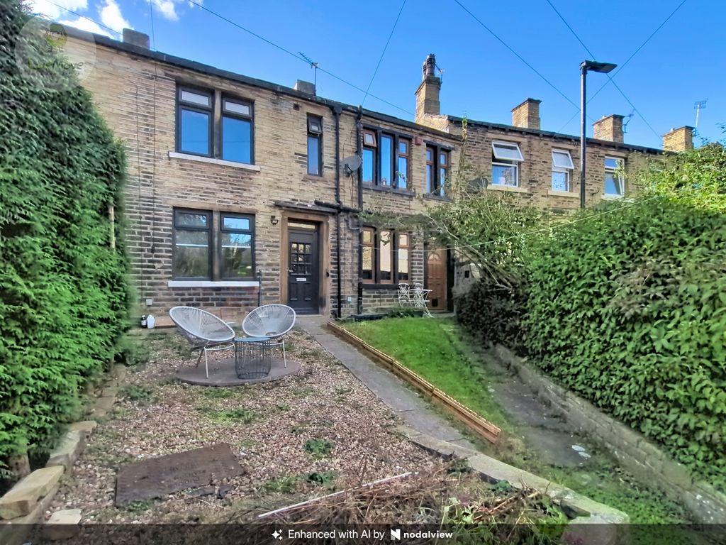 Property photo 1 of 9 13-Empsall-Row_00008