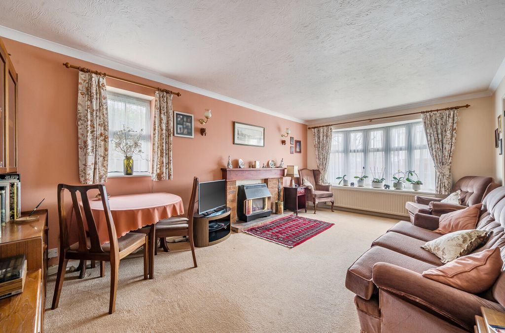 Property photo 2 of 13 1404838-6-6980c89...