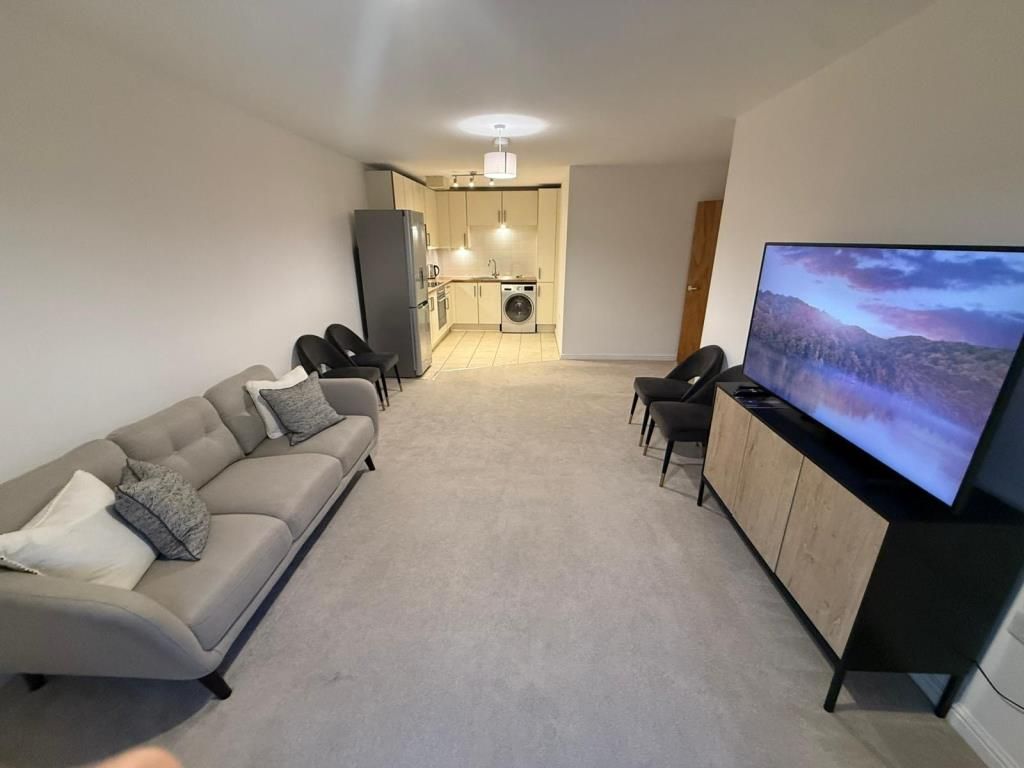 Property photo 2 of 18 Main