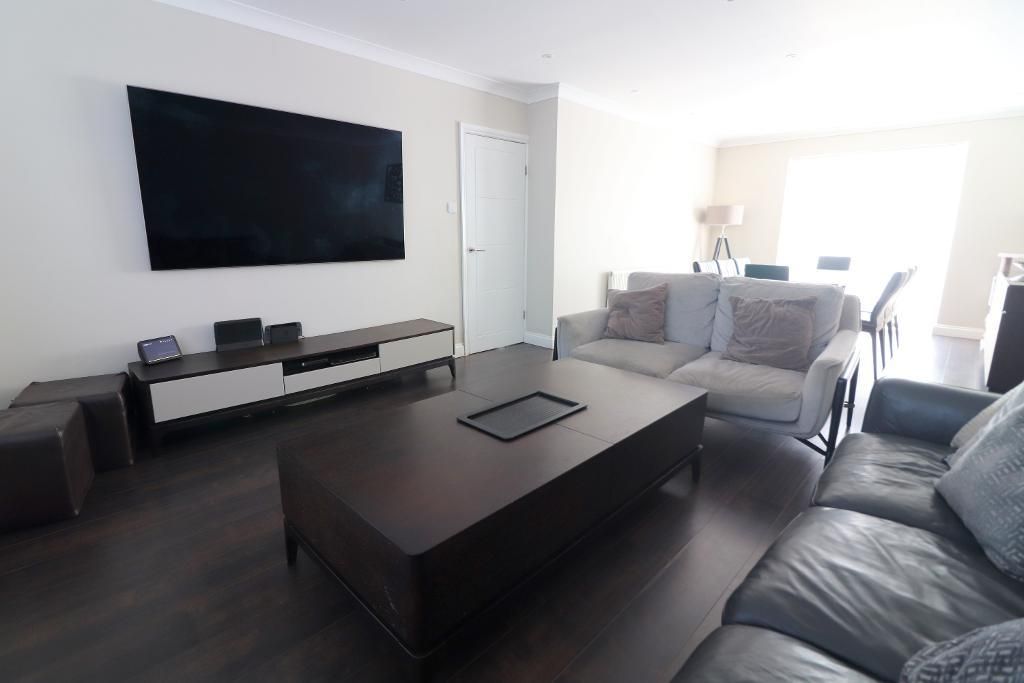 Property photo 3 of 17 Photo 3