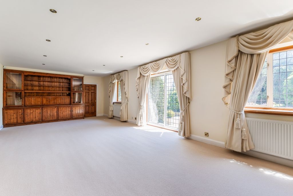 Property photo 3 of 26 95281_Mulberry Co...