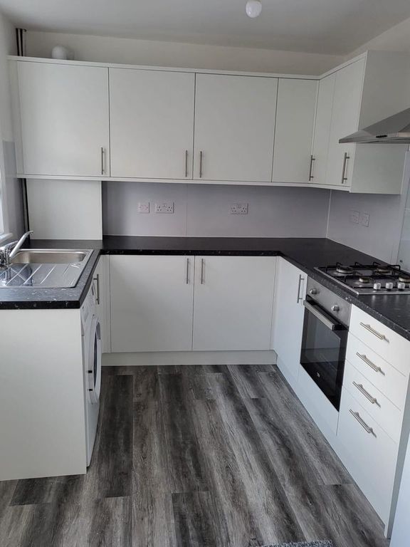 Property photo 3 of 17 75.Jpg