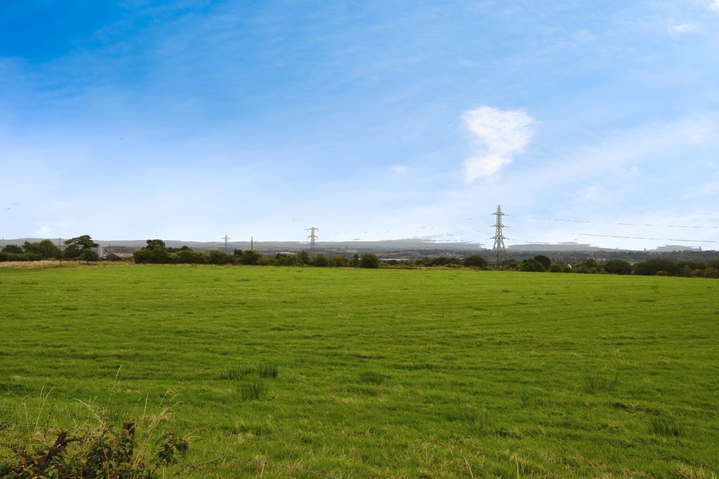 Property photo 2 of 17 Photography