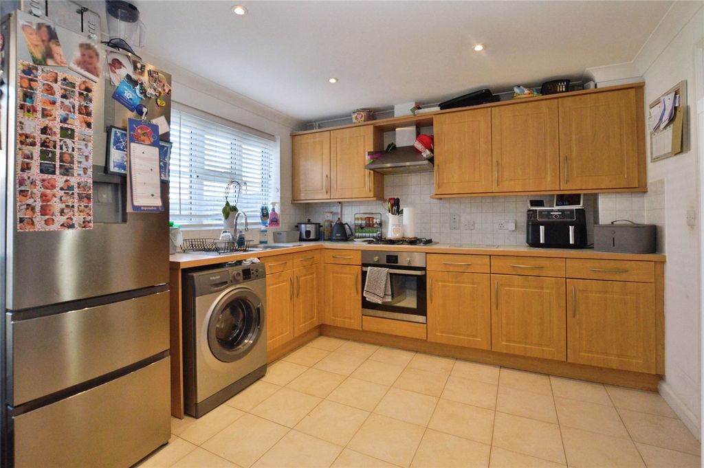 Property photo 3 of 7 Picture No. 14