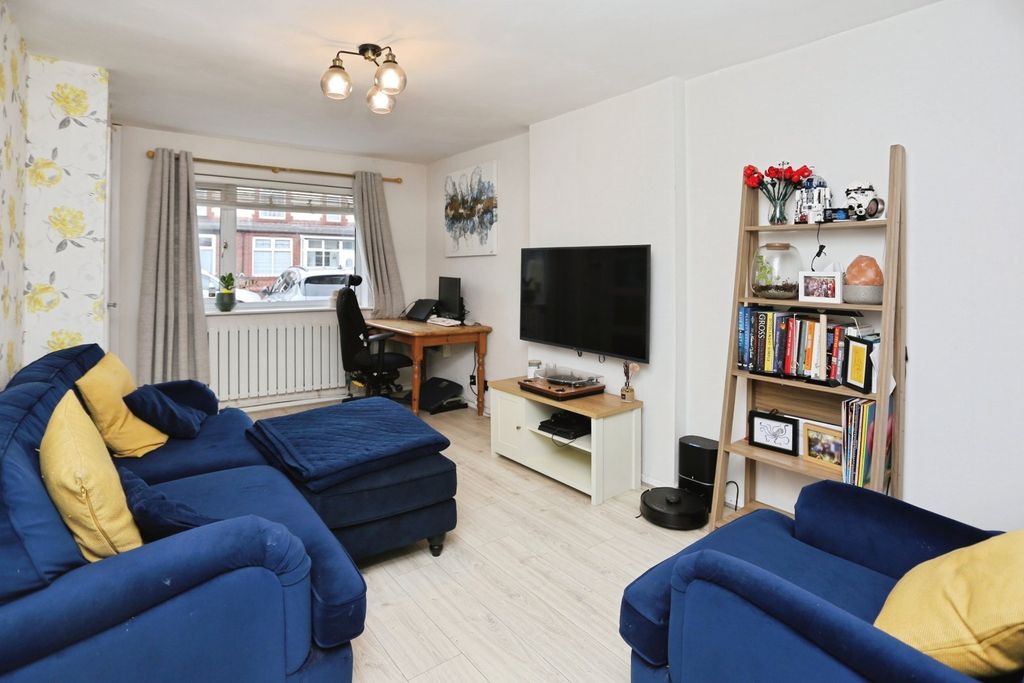 Property photo 3 of 18 Picture No. 20