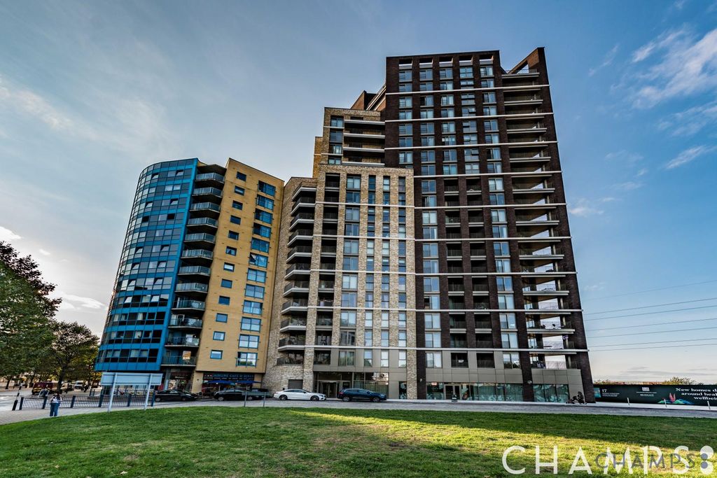 Property photo 1 of 7 1 Bed Flat To Rent Seagull Lane, London E16