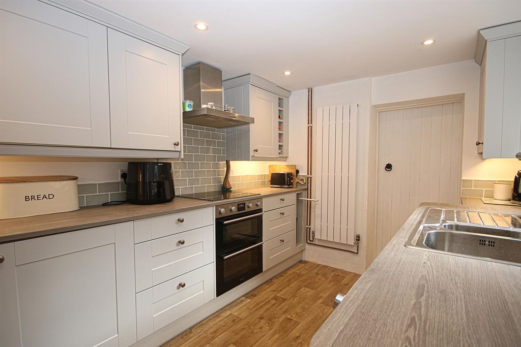 Property photo 3 of 12 Kit 2.Jpg