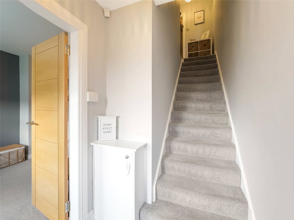 Property photo 2 of 21 Picture No. 02