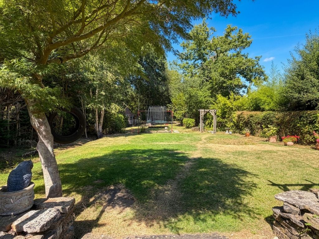 Property photo 3 of 25