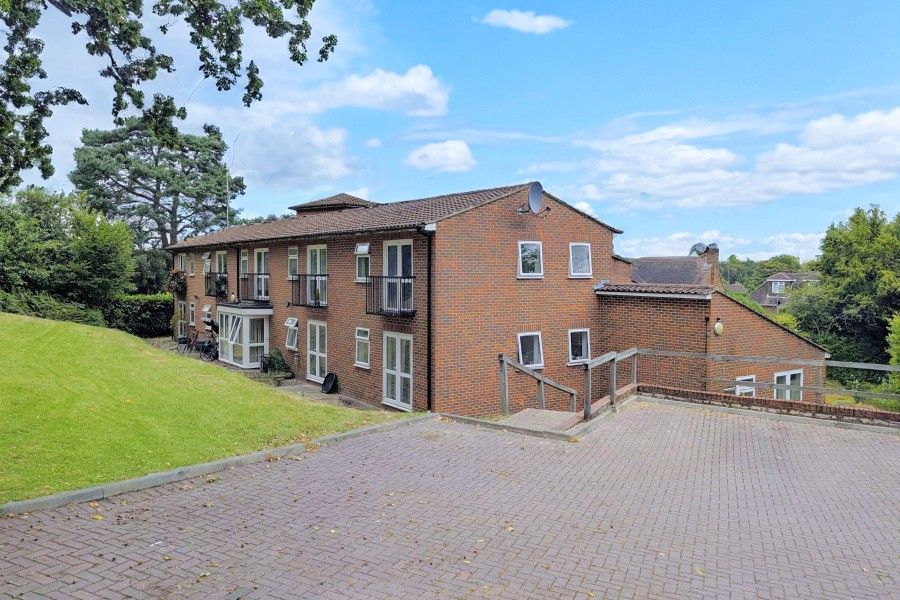 Property photo 1 of 7