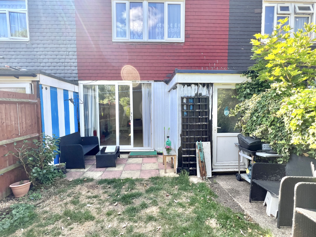 Property photo 2 of 24