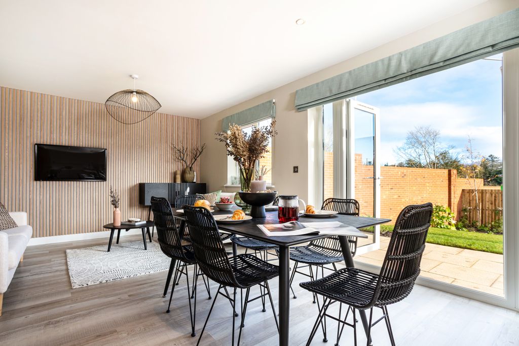 Property photo 2 of 24