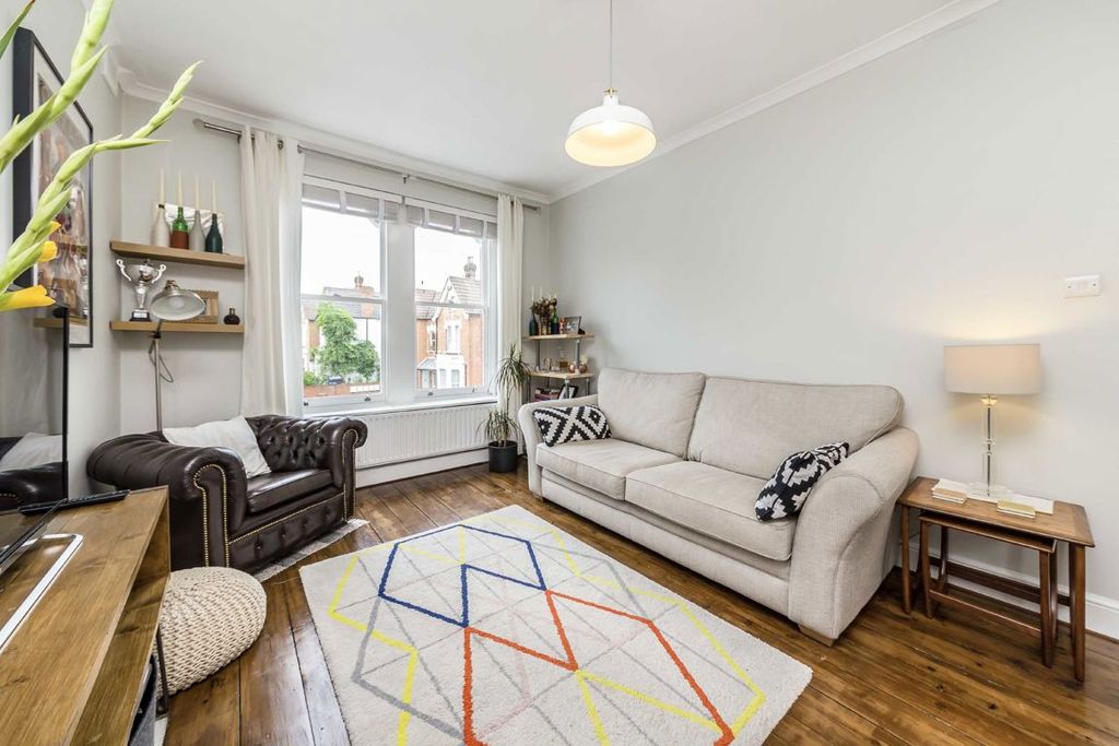 Property photo 2 of 8