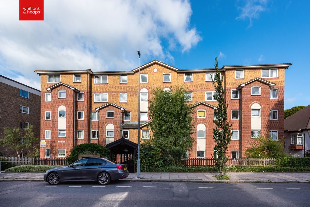 Property photo 1 of 8